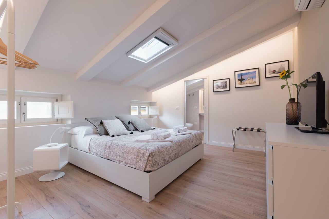 Luxury Apartment In City Center Firenze Bagian luar foto