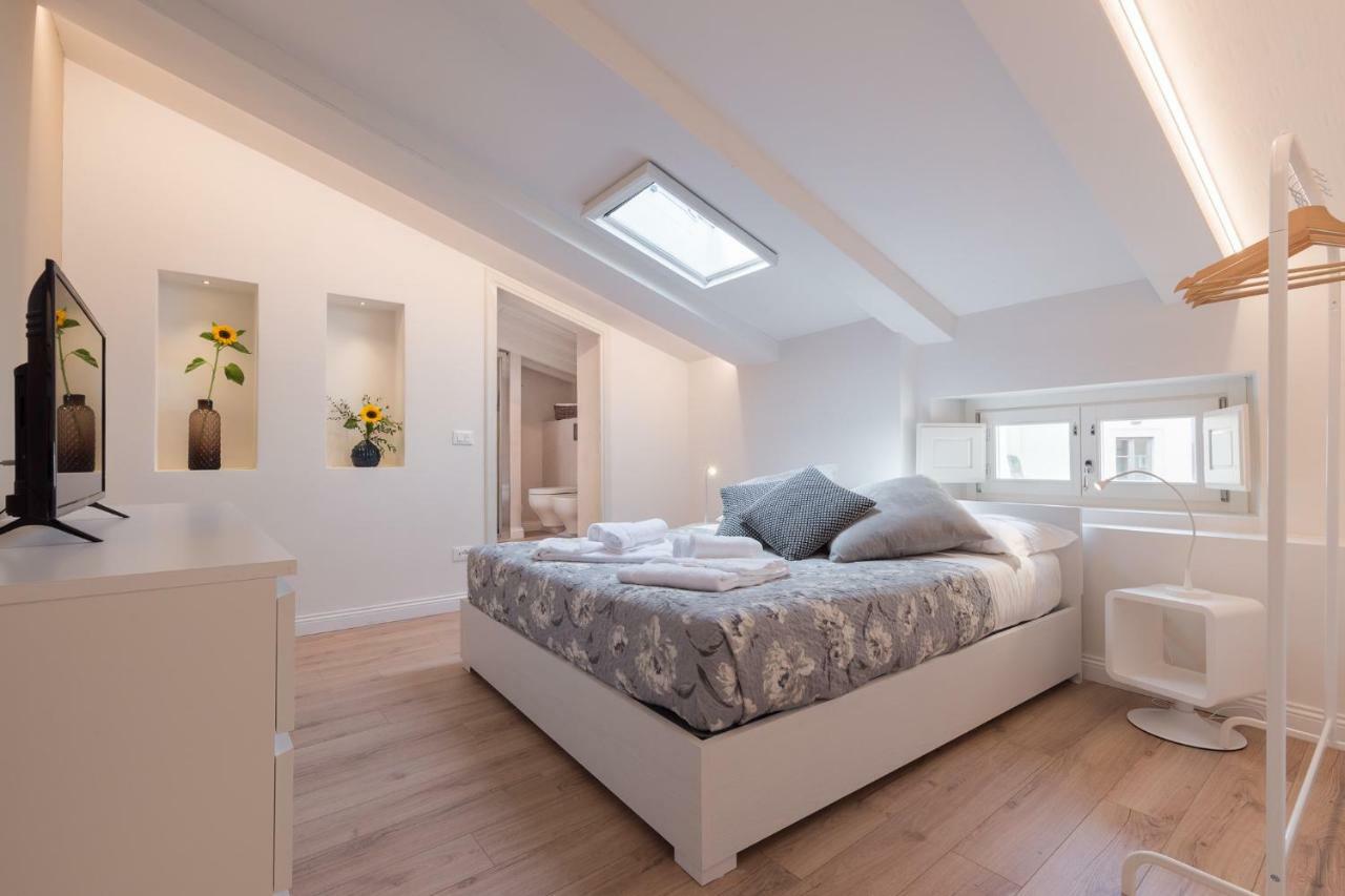 Luxury Apartment In City Center Firenze Bagian luar foto